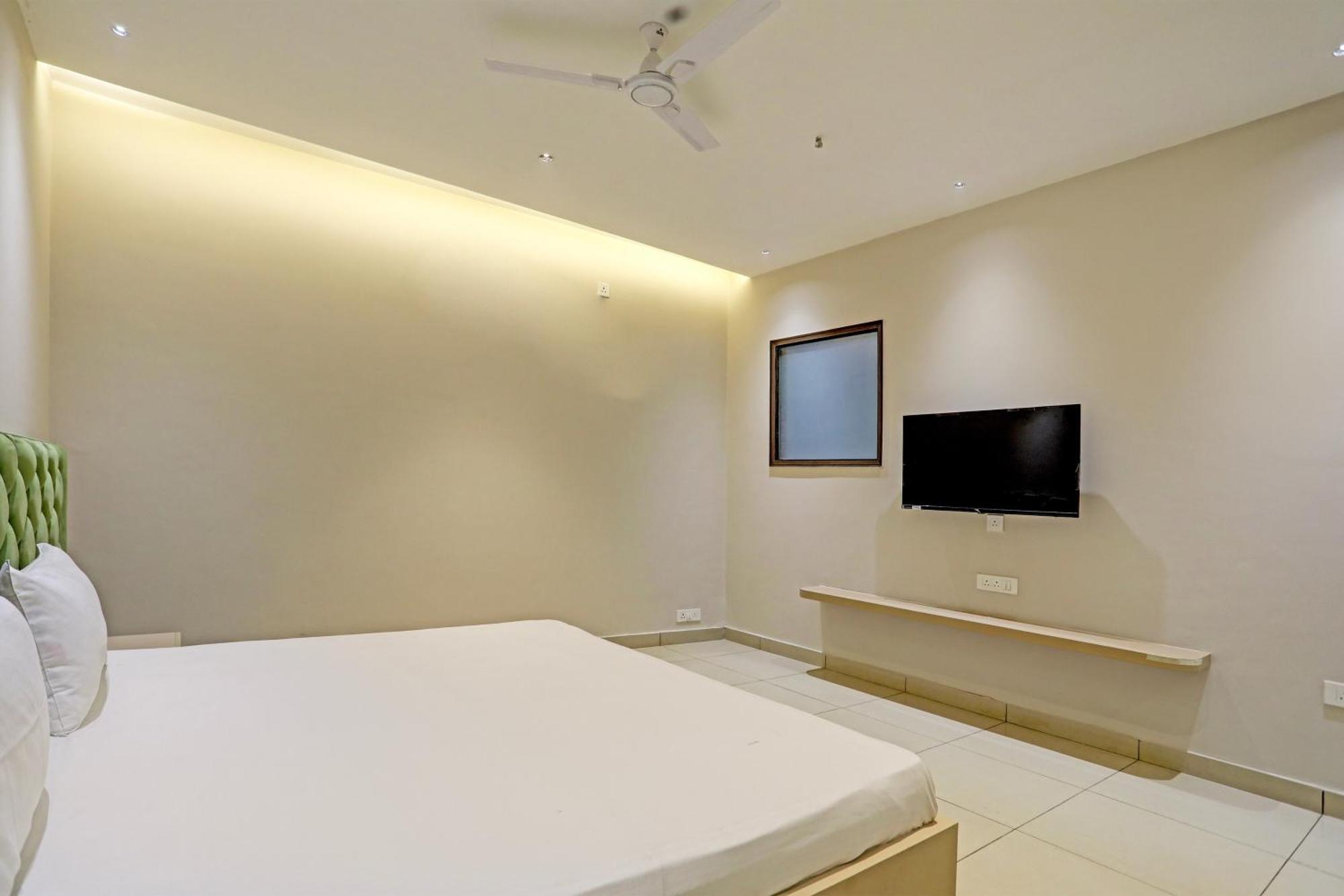 Hotel O Miraas Hotel And Banquet Hall Ludhiana Exterior foto